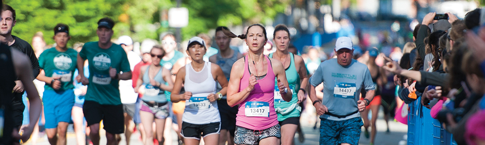 BMOVM.M.Images-1000x300-50-2016-FinishLineCrowds-197-RichardLam.VancouverHalfMarathon