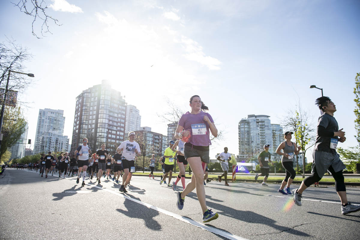 Stunning Running. BMO Vancouver Marathon. Photo: Jeff Bell / RUNVAN®